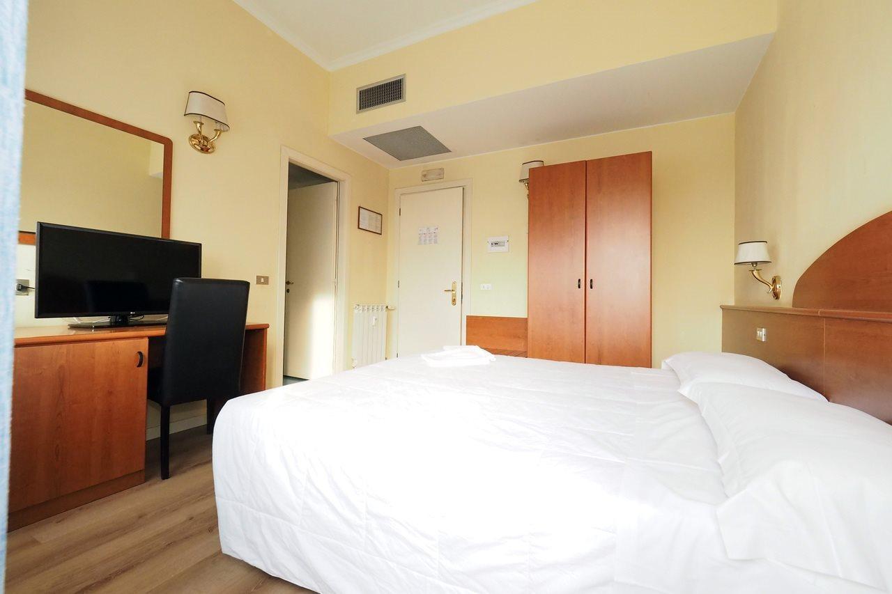 Hotel Laura โรม ภายนอก รูปภาพ
