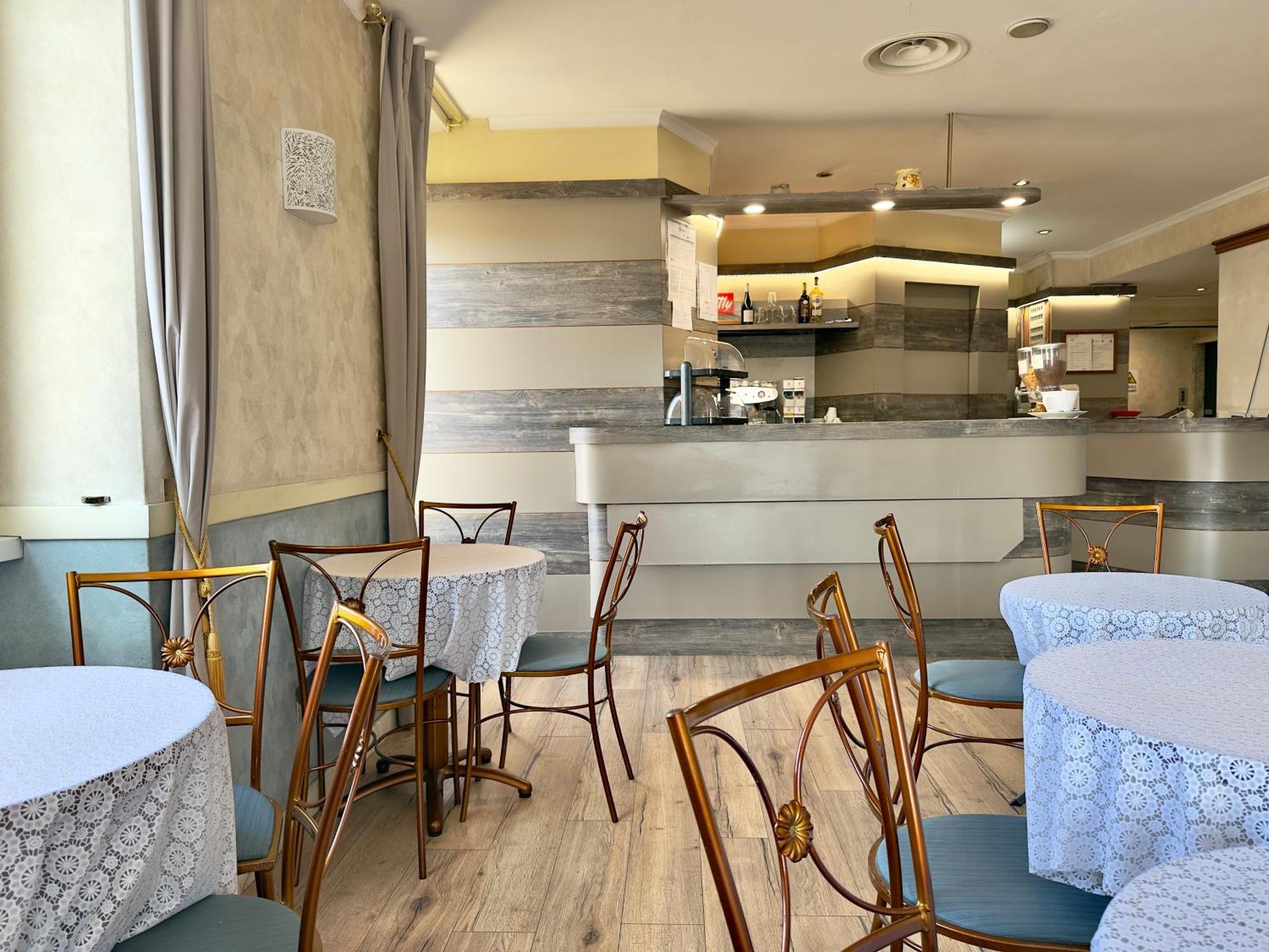 Hotel Laura โรม ภายนอก รูปภาพ