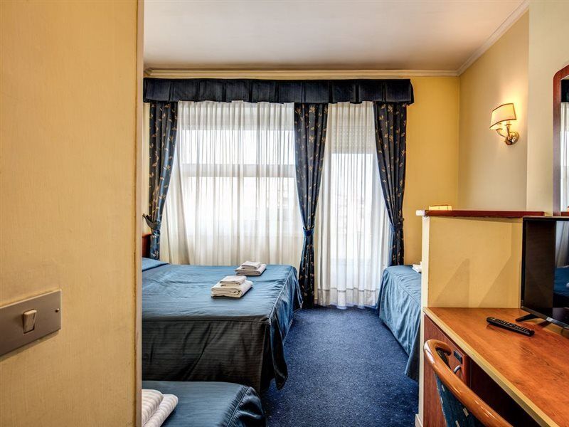 Hotel Laura โรม ภายนอก รูปภาพ