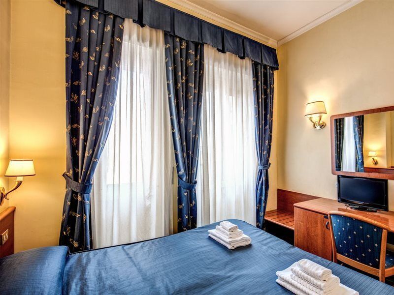 Hotel Laura โรม ภายนอก รูปภาพ