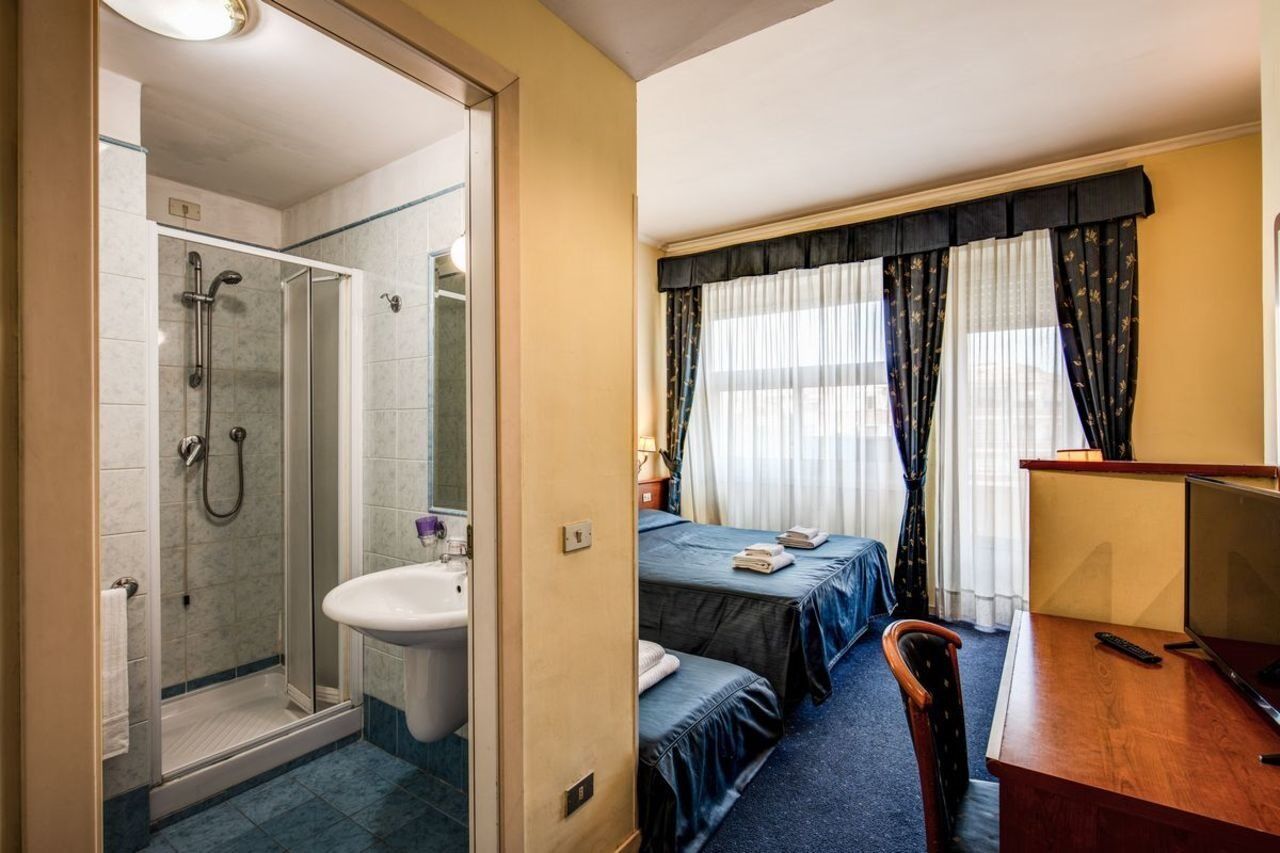 Hotel Laura โรม ภายนอก รูปภาพ